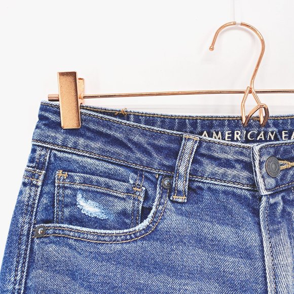 AEO Distressed Stretch Mom Jean Sz 8L - Picture 4 of 9